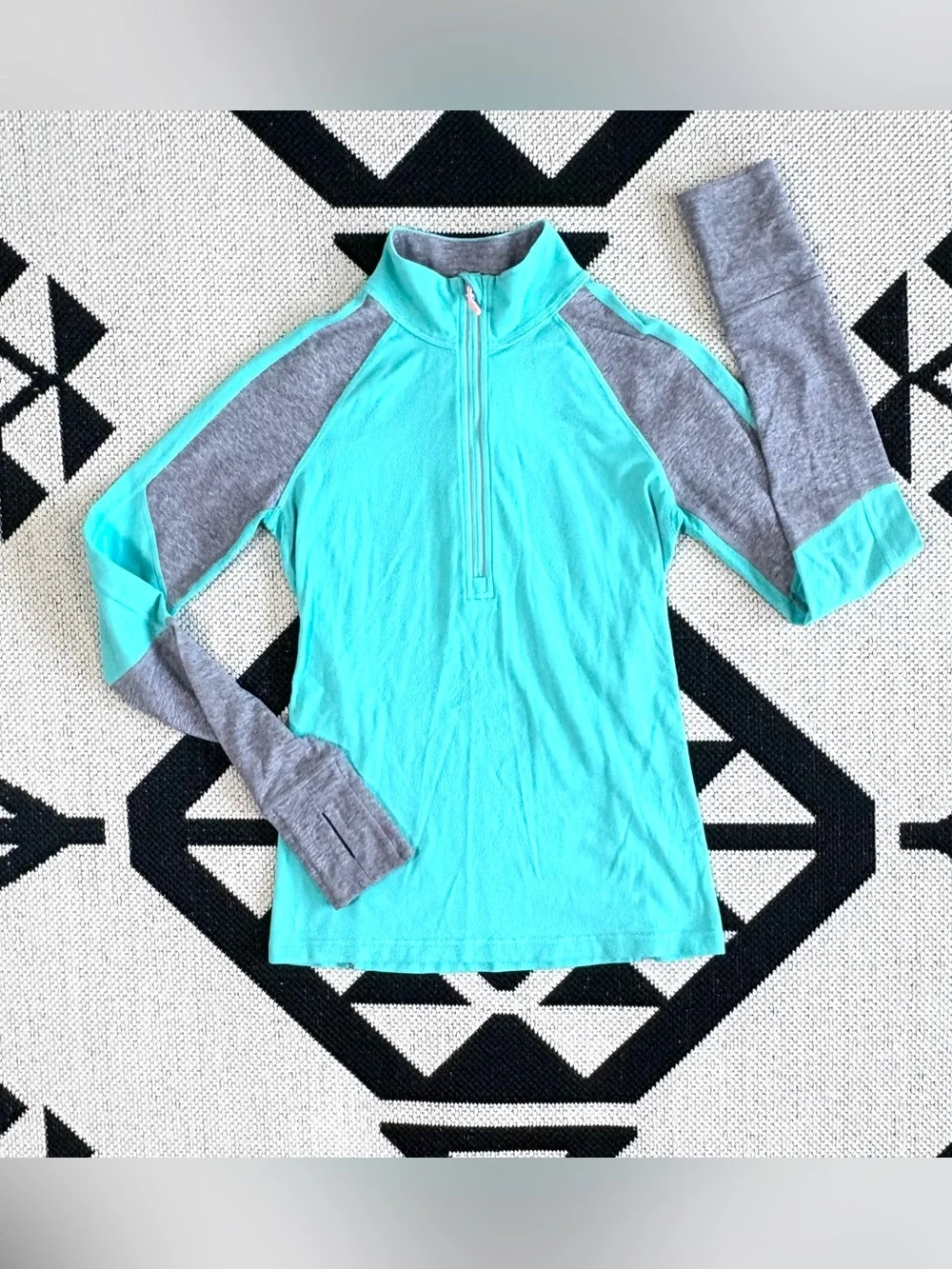 Girls Bundle of Athletic Clothing - Leggings, Tops, Sports Bra Large
